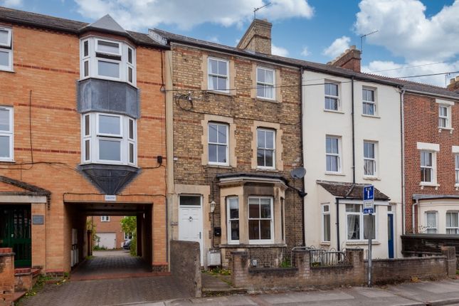 Thumbnail Terraced house to rent in Marlborough Road, Oxford