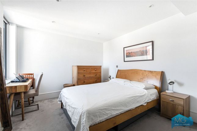 Flat 4, 3a, Athenaeum Road, London photo 4