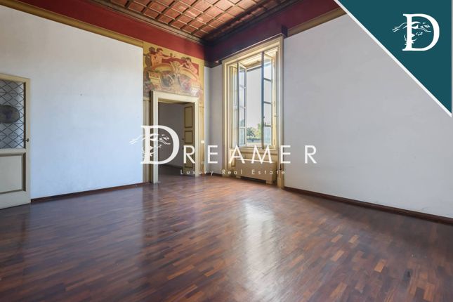 Apartment for sale in Ponte Vecchio, Firenze, Toscana