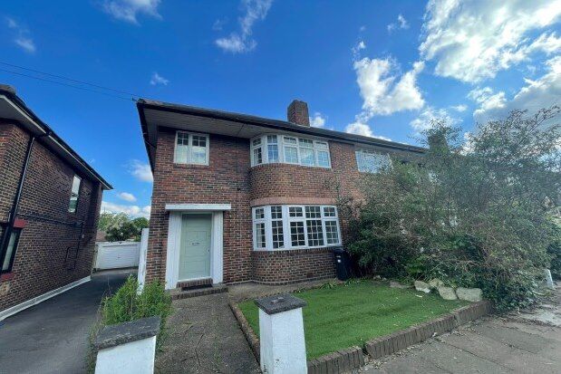 Property to rent in Sandhurst Drive, Ilford