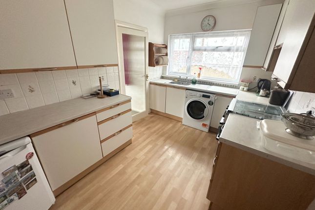 43, Borough Park Road, Paignton photo 3