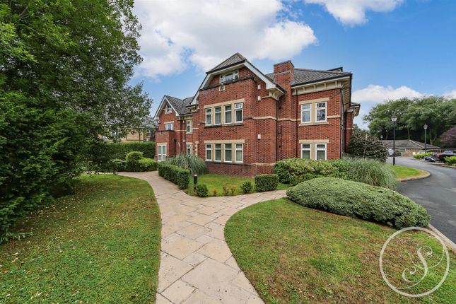 Flat for sale in Sandmoor Avenue, Alwoodley, Leeds