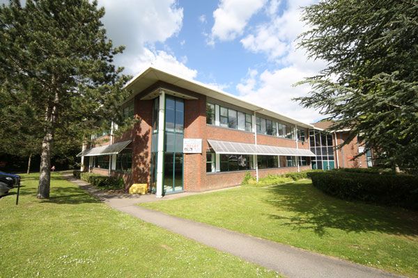 Thumbnail Office to let in Unit A The Crescent, Jays Close, Basingstoke