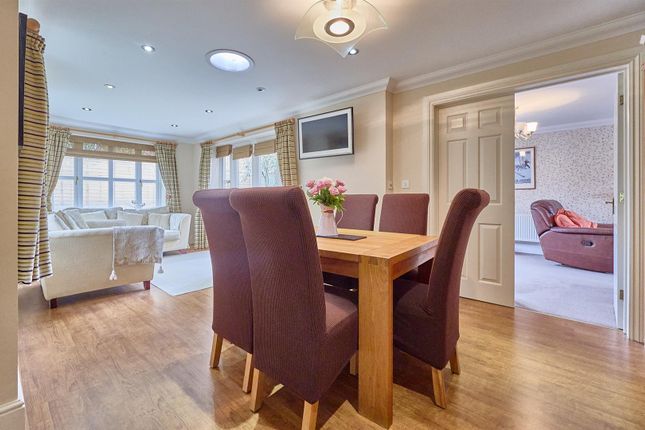 8, De Havilland Way, Hinckley photo 3
