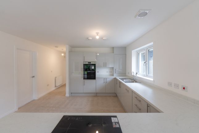 85 Earlston Crescent, Carnbroe, Coatbridge photo 3