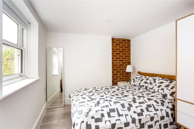 Terraced house to rent in City Road, Winchester, Hampshire