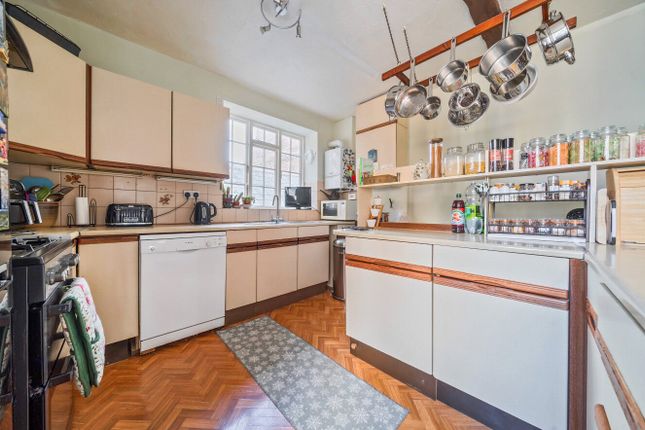 Flat for sale in Victoria Road, Topsham, Exeter