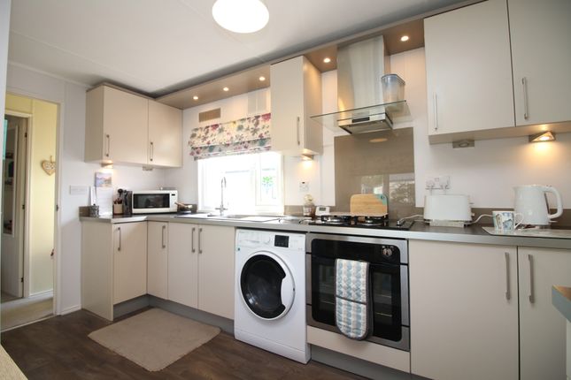 90, Primrose Drive, Poulton-le-Fylde photo 2