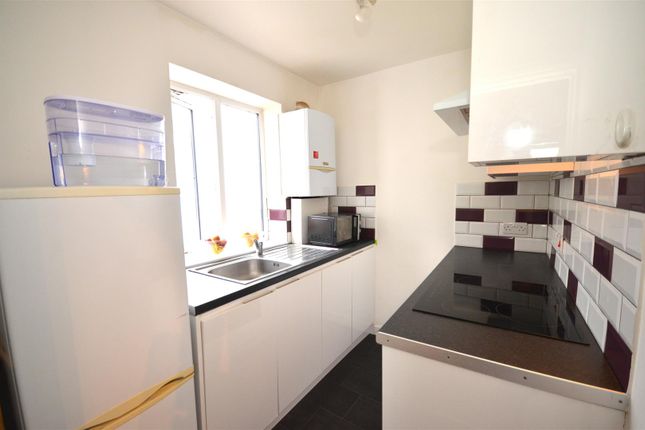 Maisonette to rent in Bedford Close, Muswell Hill, London