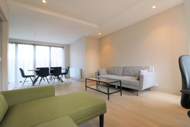 End terrace house to rent in Olive Street, Romford, Essex