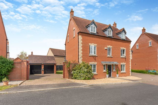 Detached house for sale in Horseshoe Way, Hampton Vale, Peterborough