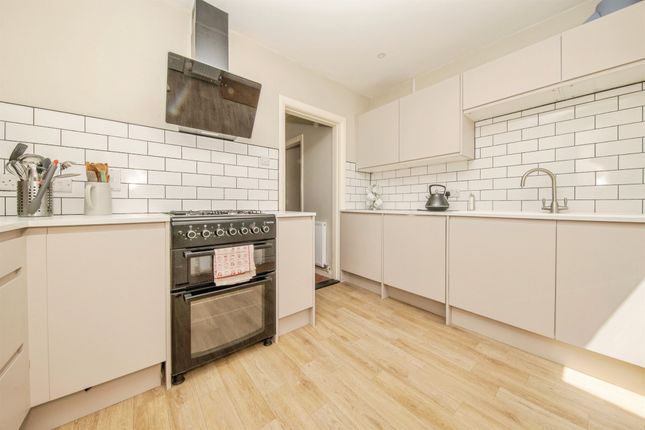 28, Scott Road, Ipswich photo 4