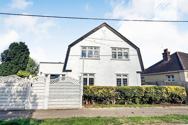 7 Oxford Road, Canvey Island photo 4