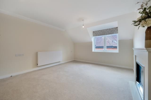 35, Yeats Lodge, Thame photo 4