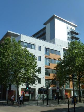 Flat to rent in High Street, Poole
