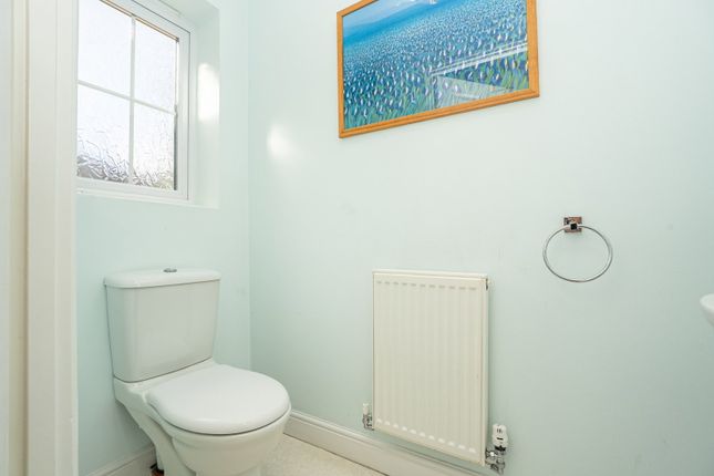 31, Clementine Drive, Nottingham photo 4