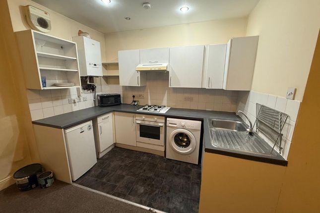 Flat 2,391 Camden Road, London, London photo 2