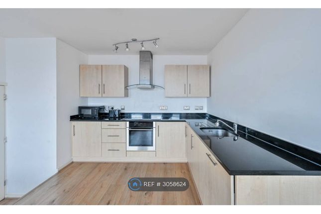 Flat, The Vista Building Calderwood Street, Woolwich, London photo 3