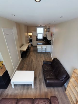 116 A Cleveland Street, Fitzrovia, London, W1T 6PD, London photo 3