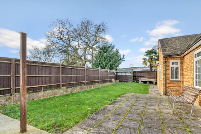 31, Park Avenue, Staines-upon-Thames, Windsor And Maidenhead photo 4