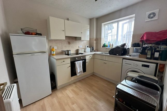 2, Columbus Gardens, Northwood photo 2