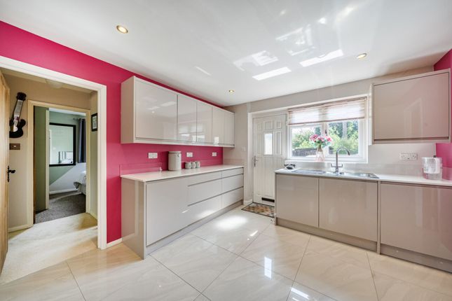 Waterford House Plaistow Road, Billingshurst photo 2
