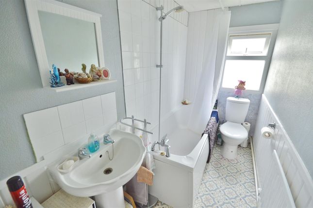 10, Meadowview Park, Clacton-On-Sea photo 4