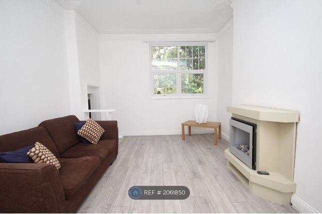 Flat to rent in Forburg Road, London