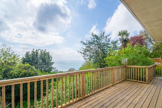 6 The Ravens, Ocean View Road, Ventnor photo 2