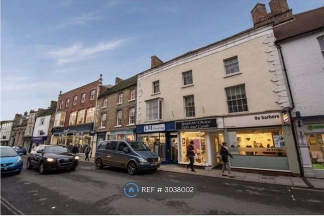 3 bed property for rent in High Street, Malmesbury SN16