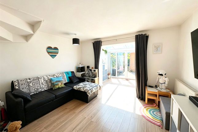 4, Mossop Court, Warwickshire photo 5