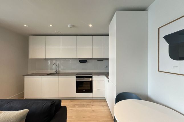 Olympic Way, Wembley photo 2