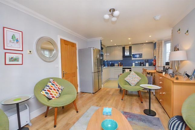 Flat for sale in Compton Street, Eastbourne