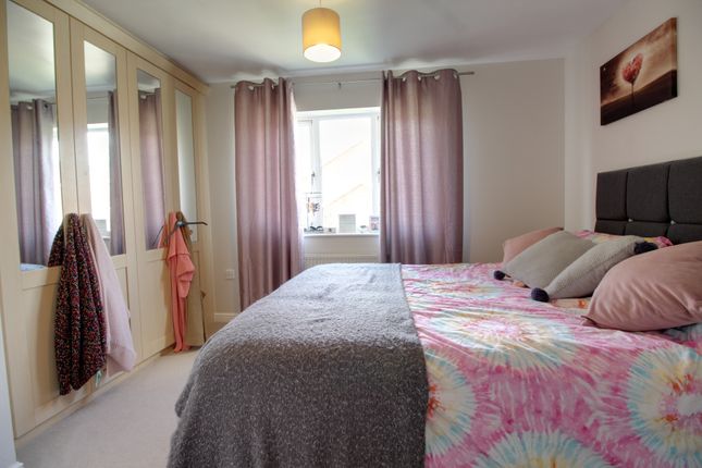 59 Thyme Avenue, Fareham photo 4