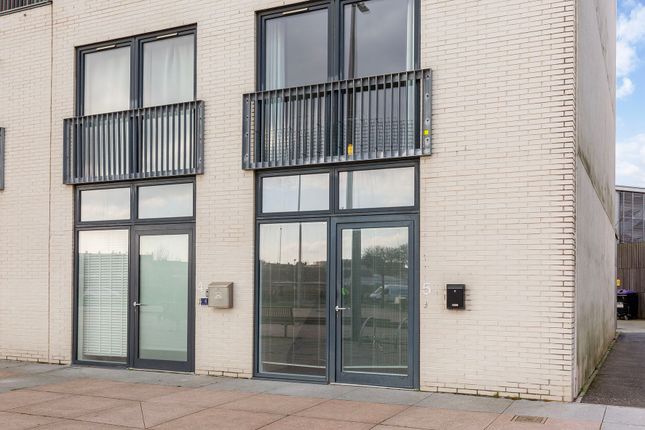 1-bed flat on 5, Saltire Square, Granton, Edinburgh, £185,000