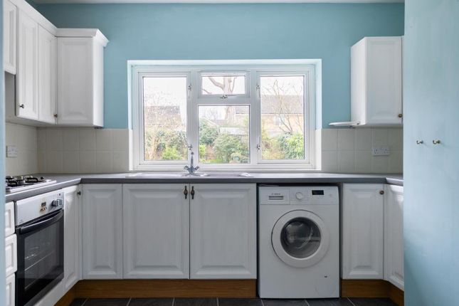 21, Crown Road, Virginia Water photo 4