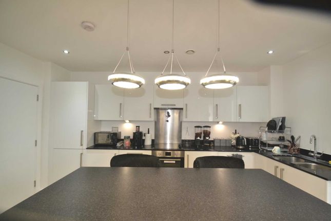 Thumbnail Flat for sale in Crossgrove House, Wembley