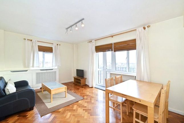Flat to rent in Elgood House, Wellington Road, St John's Wood, London