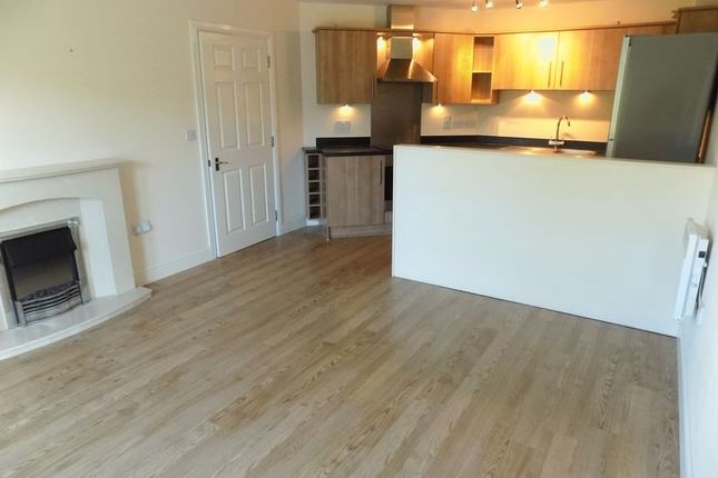 Flat 28, Castle Mews, Caerphilly photo 4