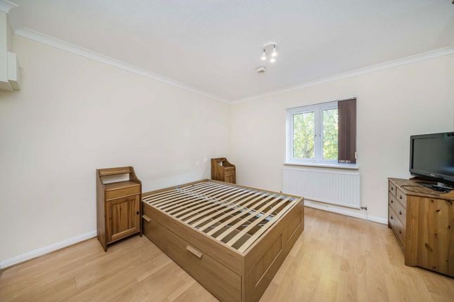 Fairfield East, Kingston Upon Thames photo 4