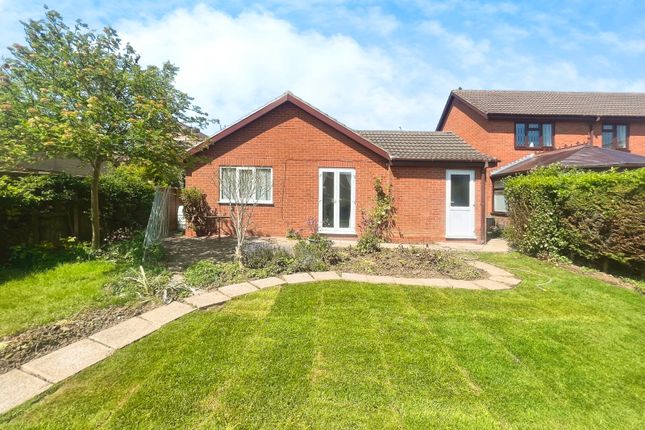 Thumbnail Bungalow for sale in Bronzegarth, Grimsby, Lincolnshire
