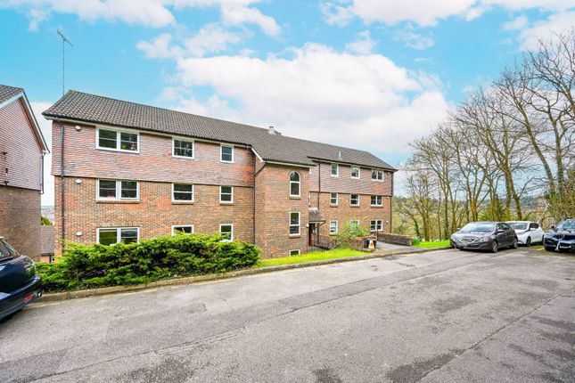 Thumbnail Flat for sale in Rookwood Court, Guildford