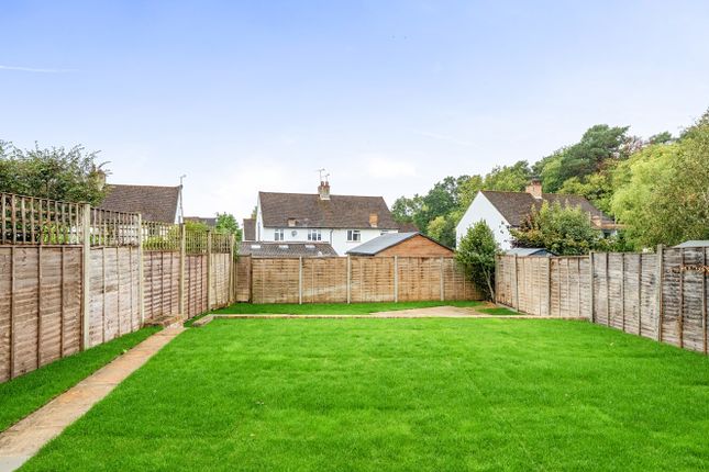 16, White City, Berkshire photo 4