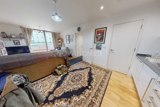 Flat for sale in Hobart Street, City Centre