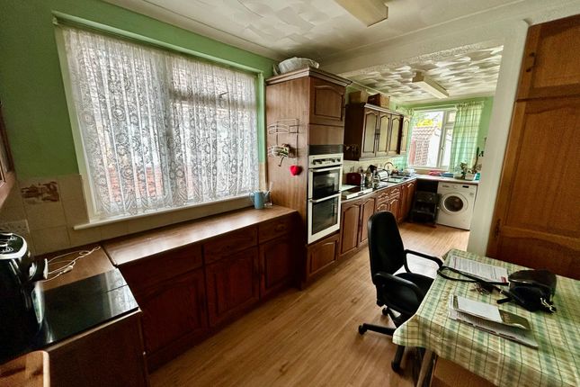 9, Holly Road, Blackfield photo 4