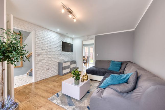 7 Renton Drive, Bathgate photo 4