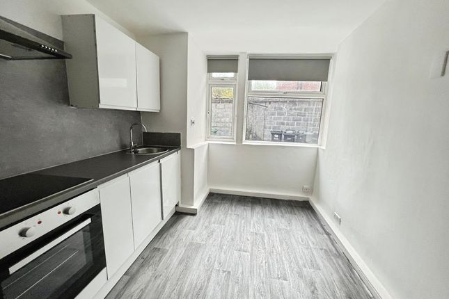 Flat 3, 12, Vernon Street, Bolton photo 3