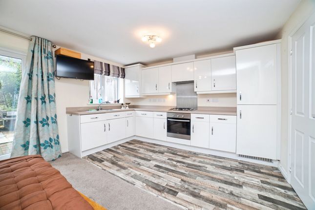 20, Weavers Way, Alfreton photo 4