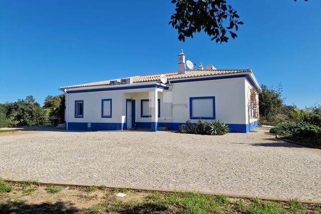 Farmhouse for sale in 8800 Tavira, Portugal