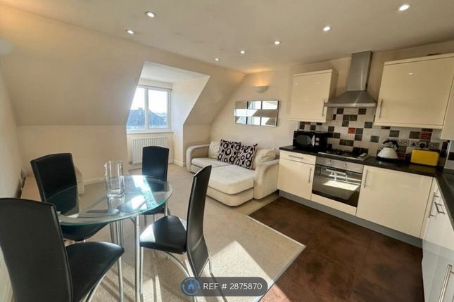 Flat, Rose Court A Lower Hanham Road, Bristol photo 3